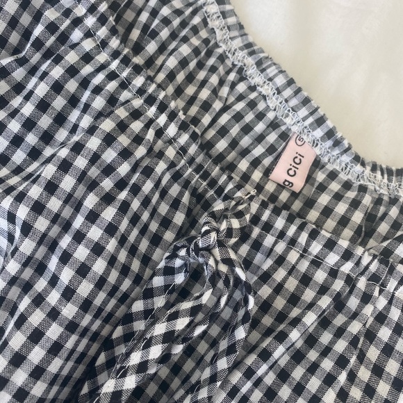 ✨Korean Brand Gingham Puff Top✨ - Picture 4 of 4